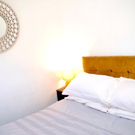 Eson House Apartment Liverpool Bagian luar foto