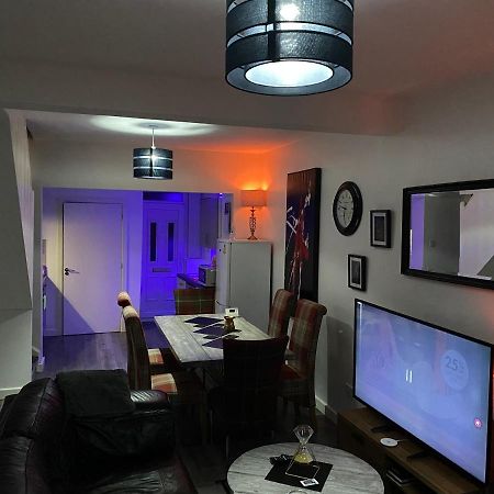 Eson House Apartment Liverpool Bagian luar foto