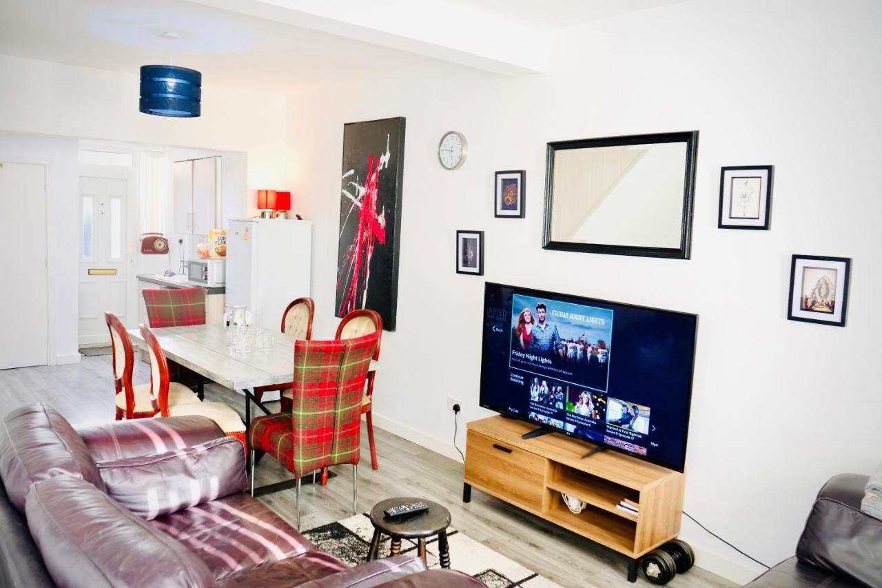 Eson House Apartment Liverpool Bagian luar foto