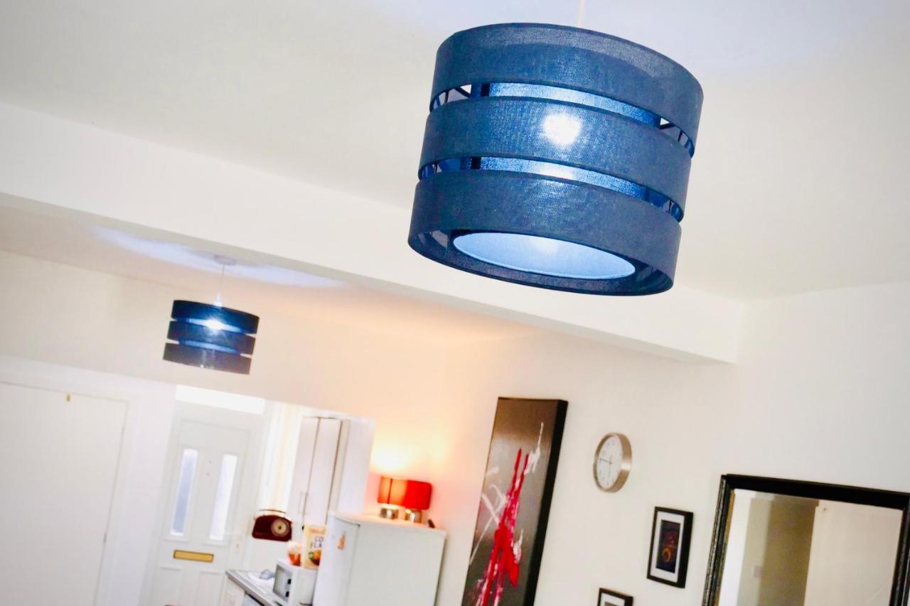 Eson House Apartment Liverpool Bagian luar foto