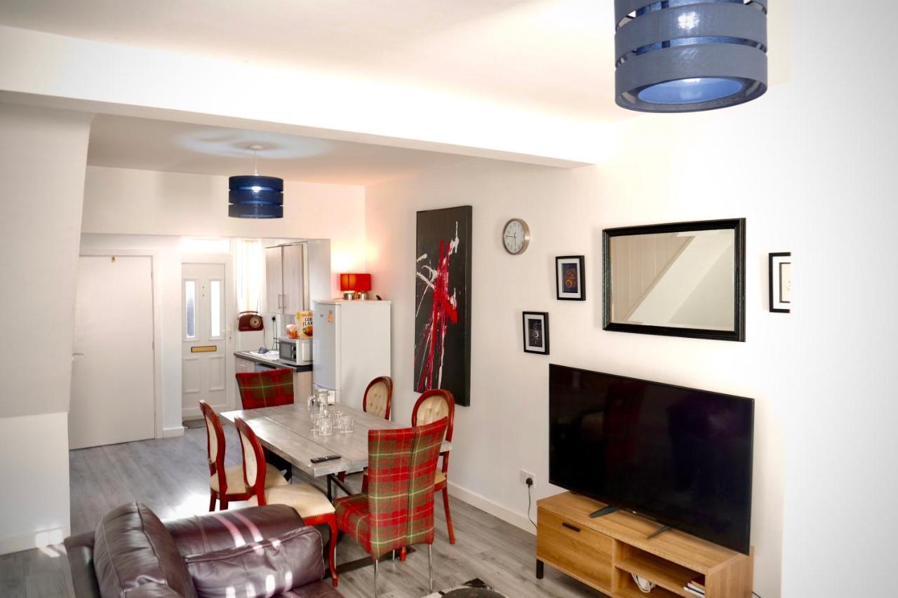 Eson House Apartment Liverpool Bagian luar foto