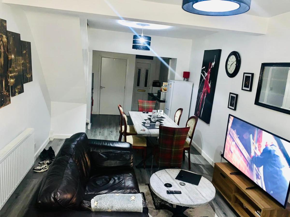 Eson House Apartment Liverpool Bagian luar foto