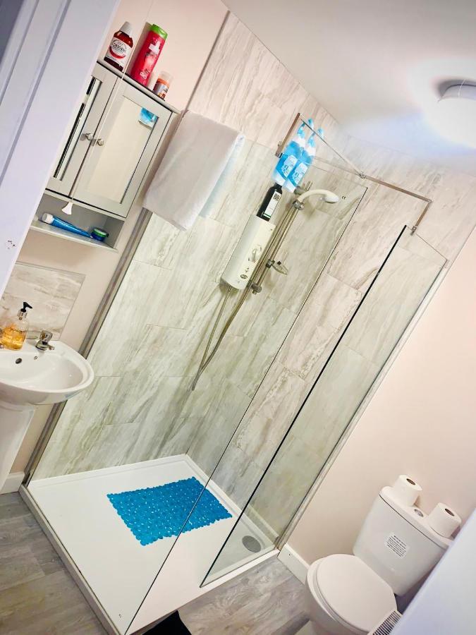 Eson House Apartment Liverpool Bagian luar foto