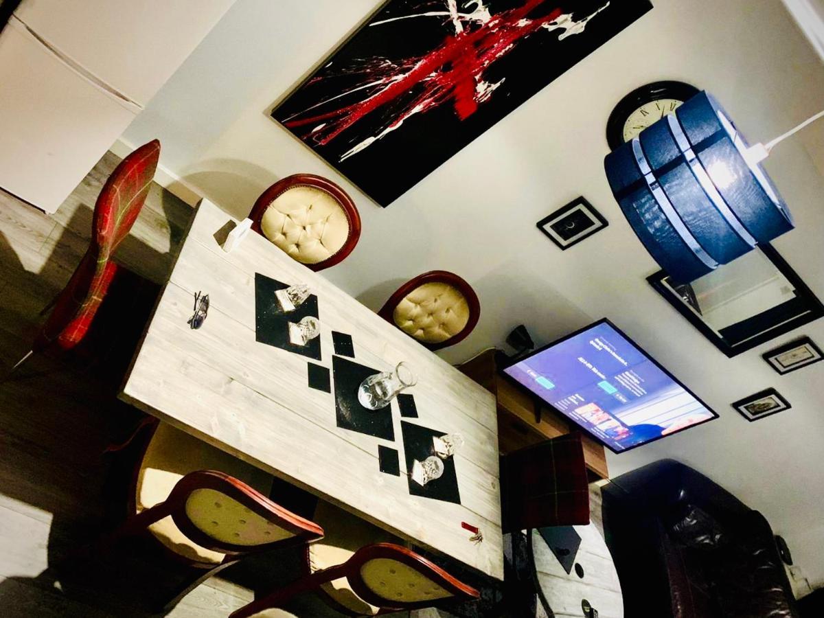 Eson House Apartment Liverpool Bagian luar foto